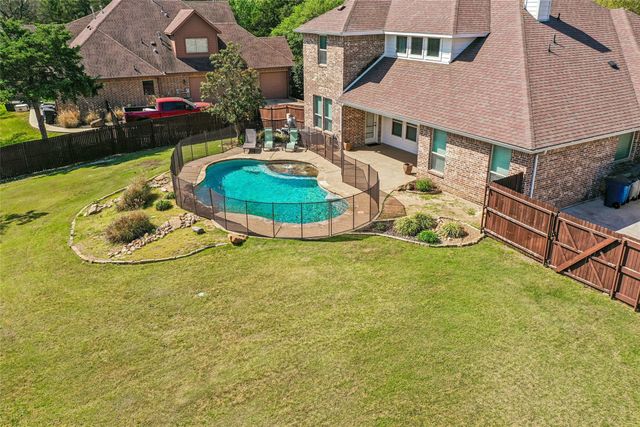 235 Williamsburg Lane, Ovilla, TX 75154