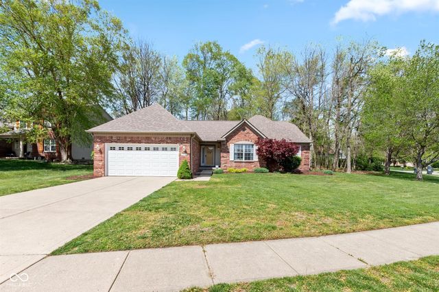 360 Grove Court, Greenwood, IN 46142