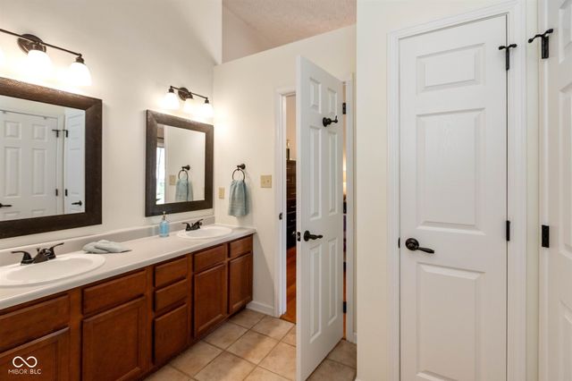 360 Grove Court, Greenwood, IN 46142