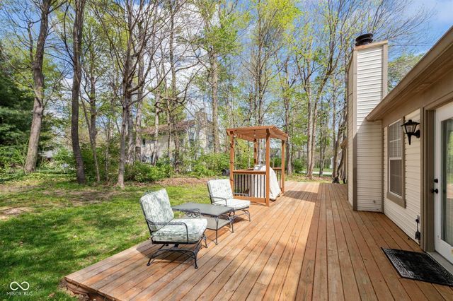 360 Grove Court, Greenwood, IN 46142