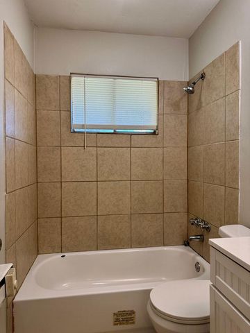 1014 N Larchmont Avenue B, Chattanooga, TN 37411