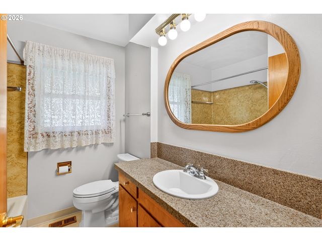 2012 Se 185TH Ave, Portland, OR 97035