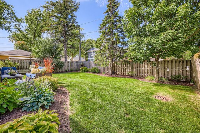 816 S Spring Road, Elmhurst, IL 60126