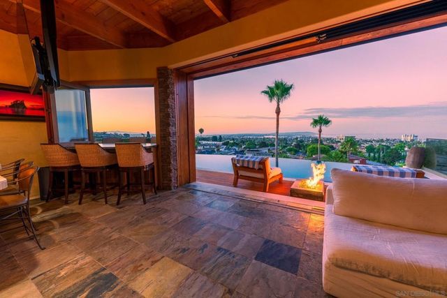 1173 Van Nuys, San Diego, CA 92109