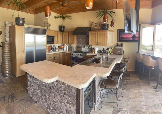 1173 Van Nuys, San Diego, CA 92109