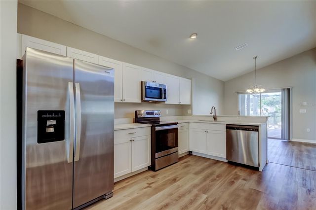 8813 FOUNDERS CIRCLE, Palmetto, FL 34221