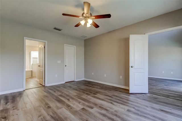 8813 FOUNDERS CIRCLE, Palmetto, FL 34221