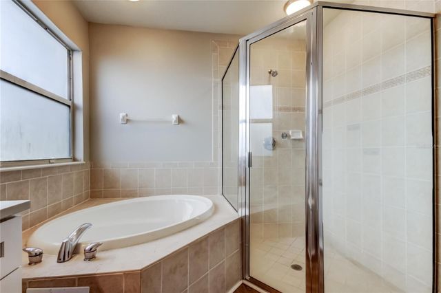 8813 FOUNDERS CIRCLE, Palmetto, FL 34221