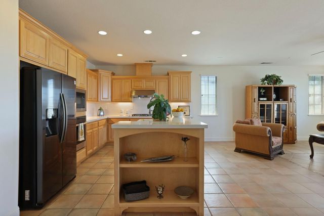 779 New Haven Dr, Tracy, CA 95377