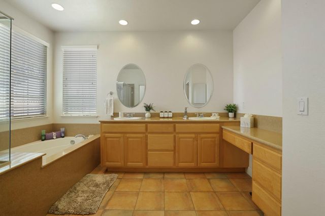 779 New Haven Dr, Tracy, CA 95377