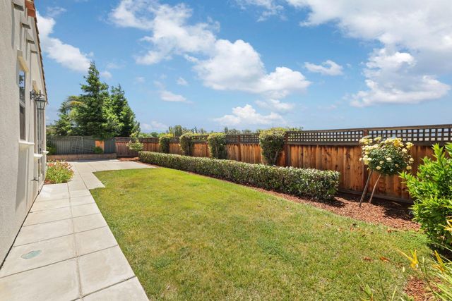 779 New Haven Dr, Tracy, CA 95377