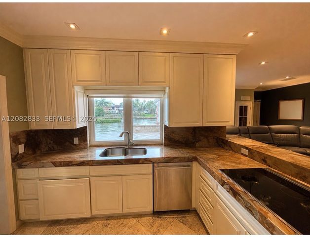 470 Marquesa Dr 0, Coral Gables, FL 33156