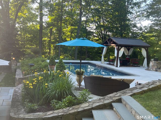 250 Ivy Hill Road, Ridgefield, CT 06877