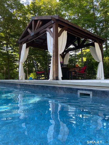 250 Ivy Hill Road, Ridgefield, CT 06877