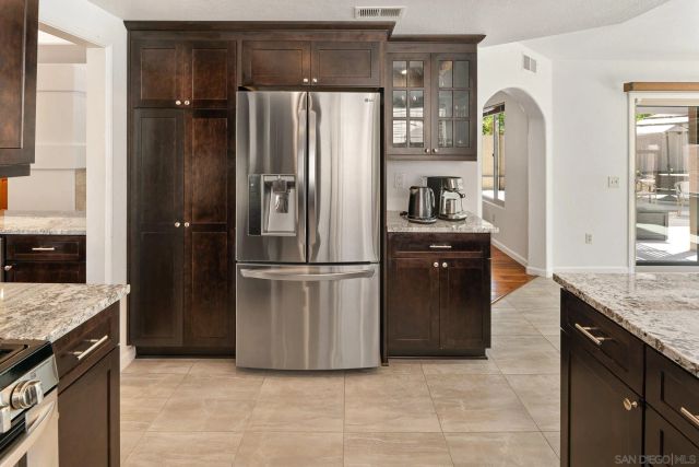 16504 Calle Pulido, San Diego, CA 92128