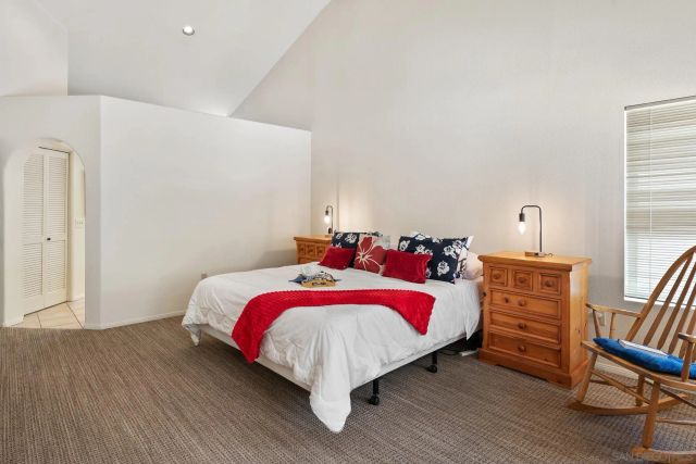 16504 Calle Pulido, San Diego, CA 92128