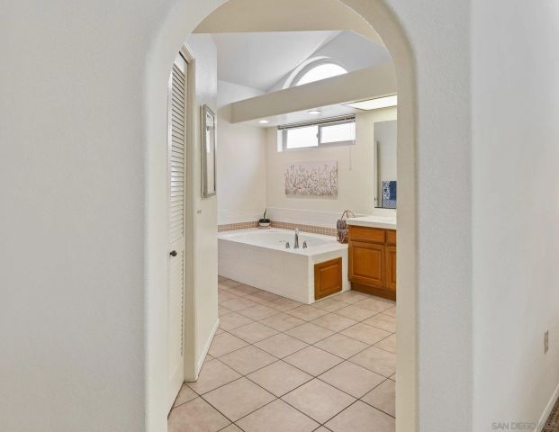 16504 Calle Pulido, San Diego, CA 92128