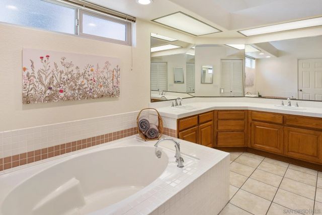 16504 Calle Pulido, San Diego, CA 92128