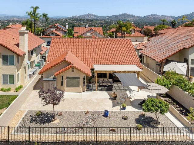 16504 Calle Pulido, San Diego, CA 92128
