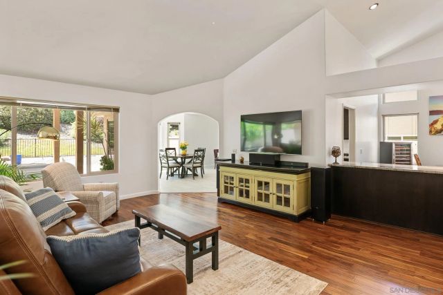 16504 Calle Pulido, San Diego, CA 92128