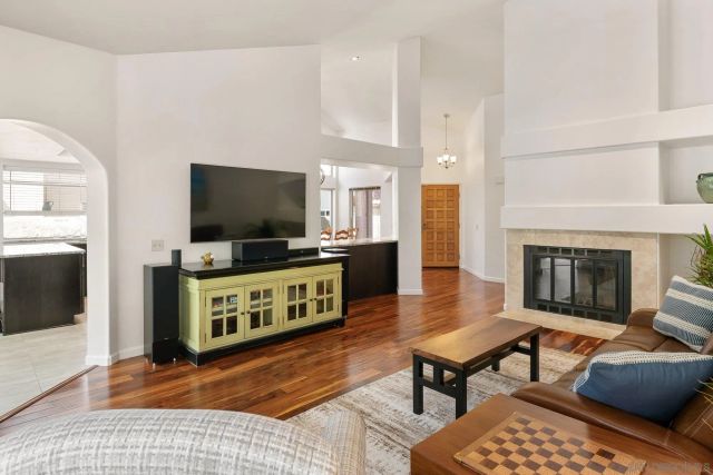 16504 Calle Pulido, San Diego, CA 92128