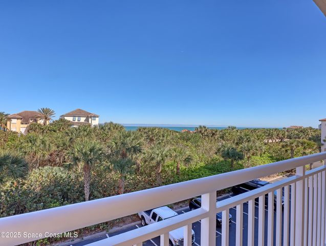 110 Warsteiner Way 301, Melbourne Beach, FL 32951