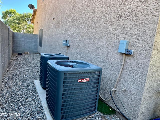 710 E HEATHER Drive, San Tan Valley, AZ 85140