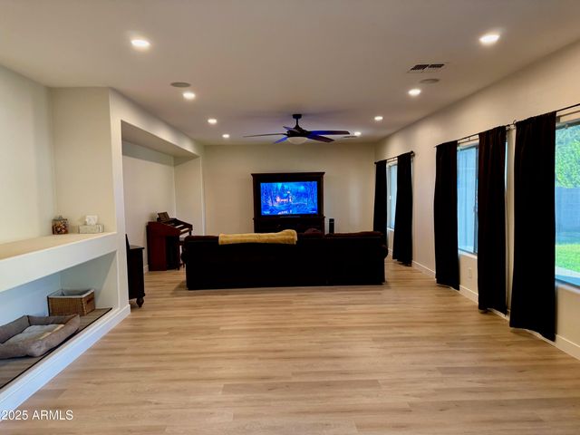 710 E HEATHER Drive, San Tan Valley, AZ 85140