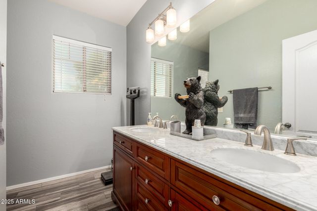 710 E HEATHER Drive, San Tan Valley, AZ 85140