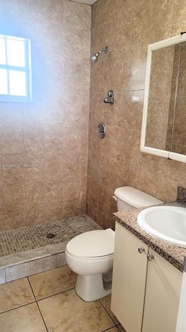 3250 NW 94 ST 0, Miami, FL 33147