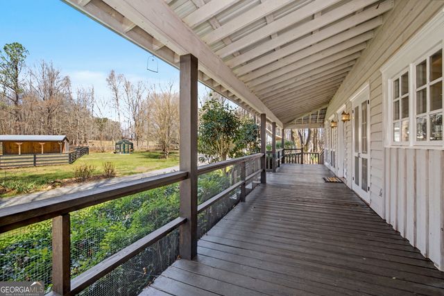 1174 Bear Creek Road, Moreland, GA 30259