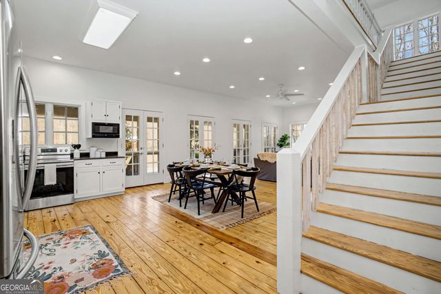 1174 Bear Creek Road, Moreland, GA 30259