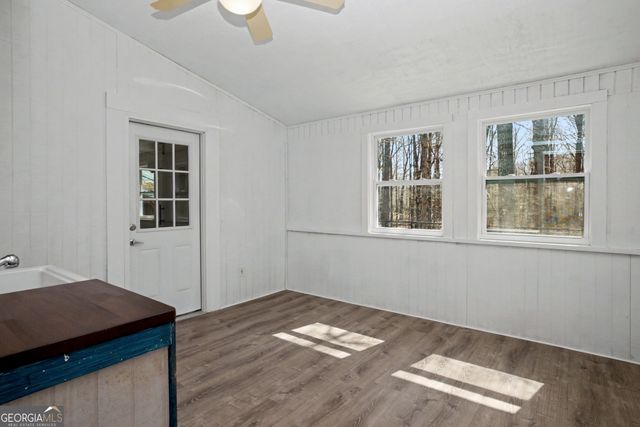 1174 Bear Creek Road, Moreland, GA 30259