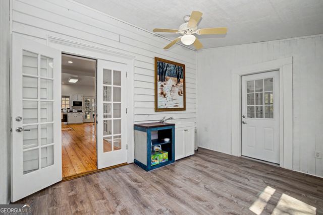 1174 Bear Creek Road, Moreland, GA 30259