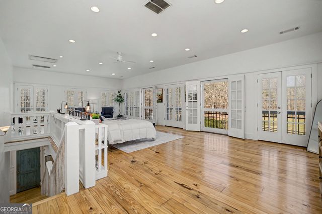 1174 Bear Creek Road, Moreland, GA 30259