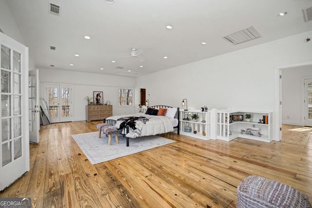 1174 Bear Creek Road, Moreland, GA 30259