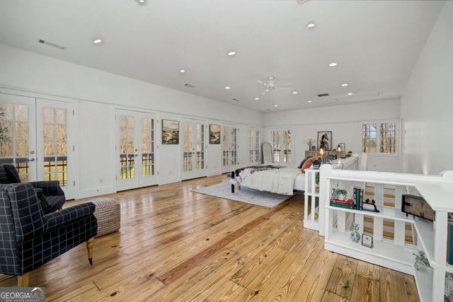 1174 Bear Creek Road, Moreland, GA 30259