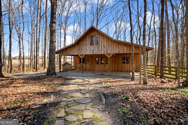 1174 Bear Creek Road, Moreland, GA 30259