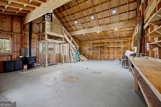 1174 Bear Creek Road, Moreland, GA 30259