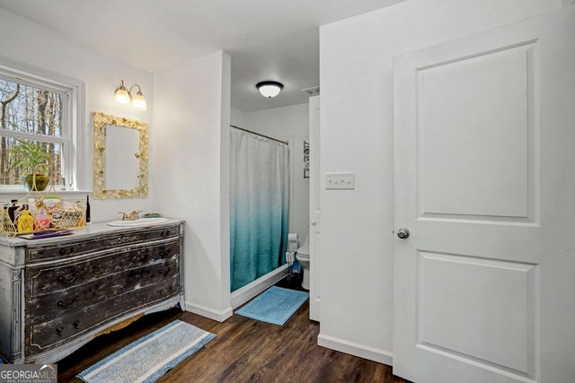 1174 Bear Creek Road, Moreland, GA 30259