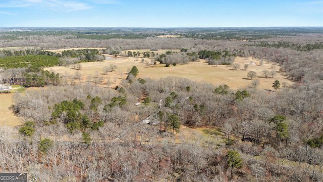 1174 Bear Creek Road, Moreland, GA 30259