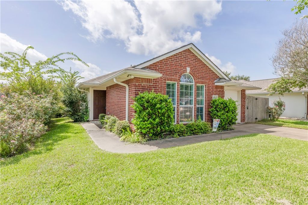 608 Plano Drive, College Station, TX 77845