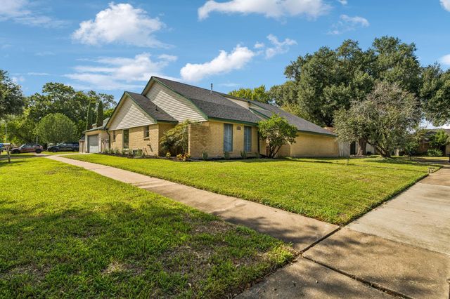 7803 Blackjack Court, Houston, TX 77088