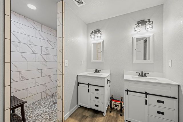 340 Connie Lane, Ingram, TX 78025