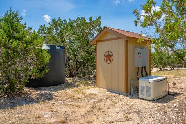 340 Connie Lane, Ingram, TX 78025