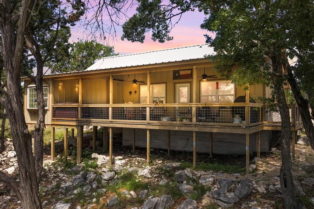 340 Connie Lane, Ingram, TX 78025