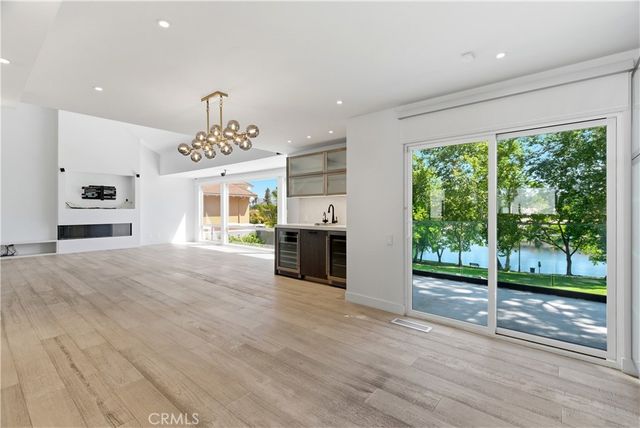 4520 Park Cordero, Calabasas, CA 91302