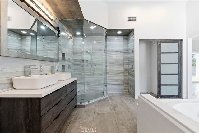 4520 Park Cordero, Calabasas, CA 91302