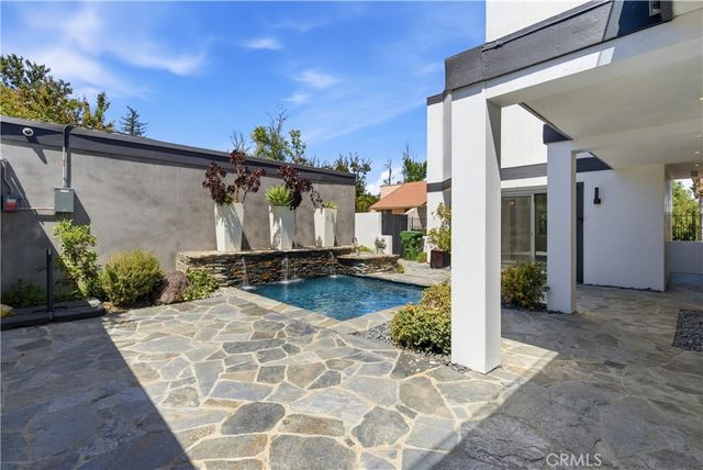 4520 Park Cordero, Calabasas, CA 91302
