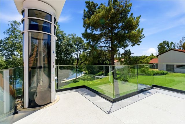 4520 Park Cordero, Calabasas, CA 91302